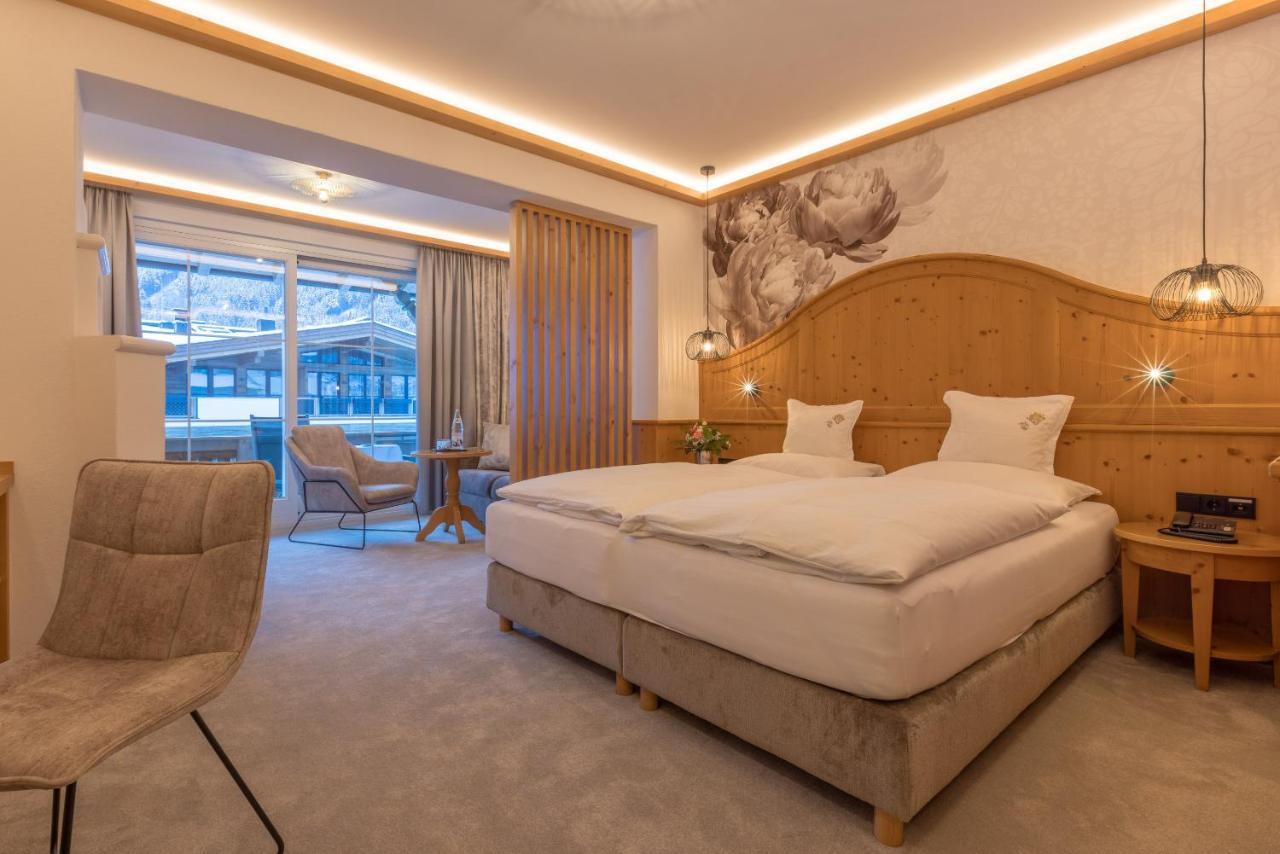 Hotel St. Georg Mayrhofen Bagian luar foto