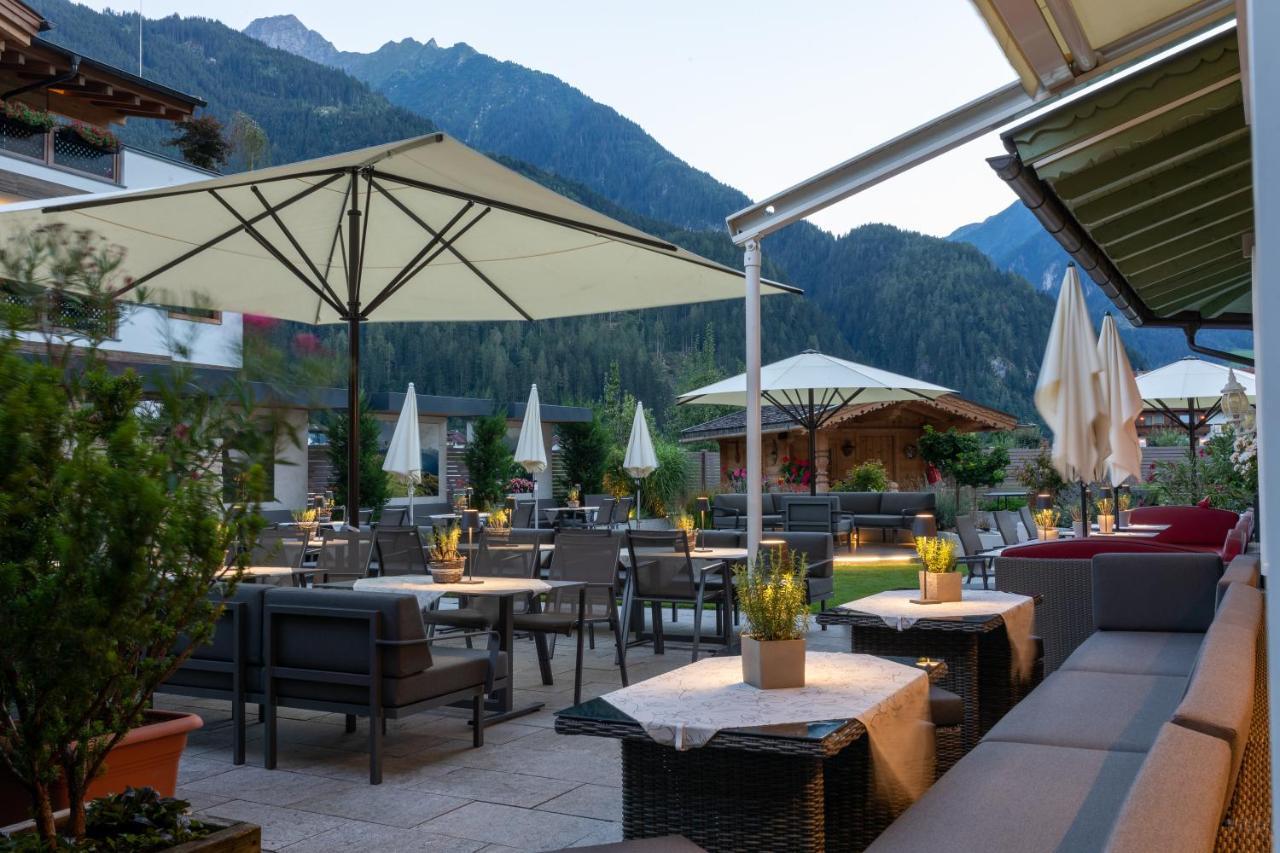 Hotel St. Georg Mayrhofen Bagian luar foto